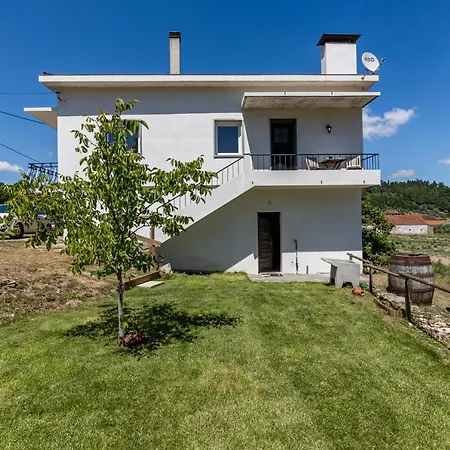 Semesterbostad Charming *